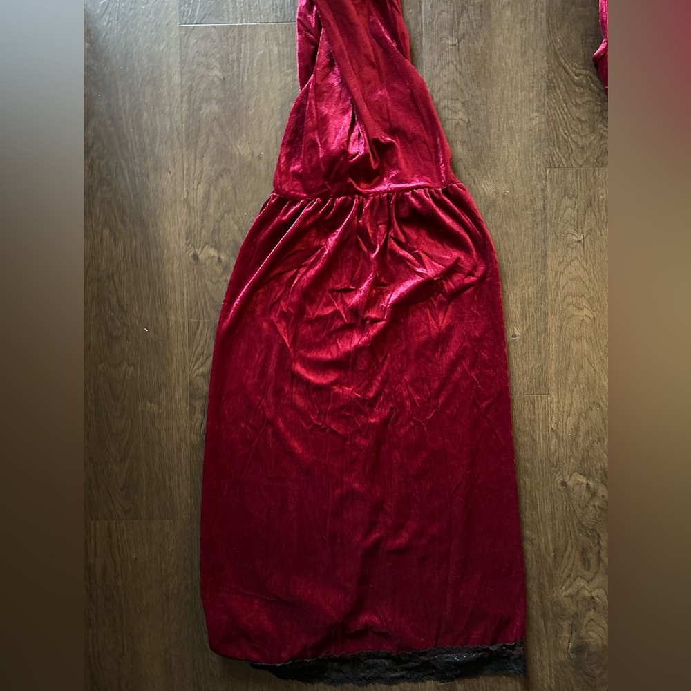 Fashion Nova Red Riding Hood Costume - Picture 11 of 11